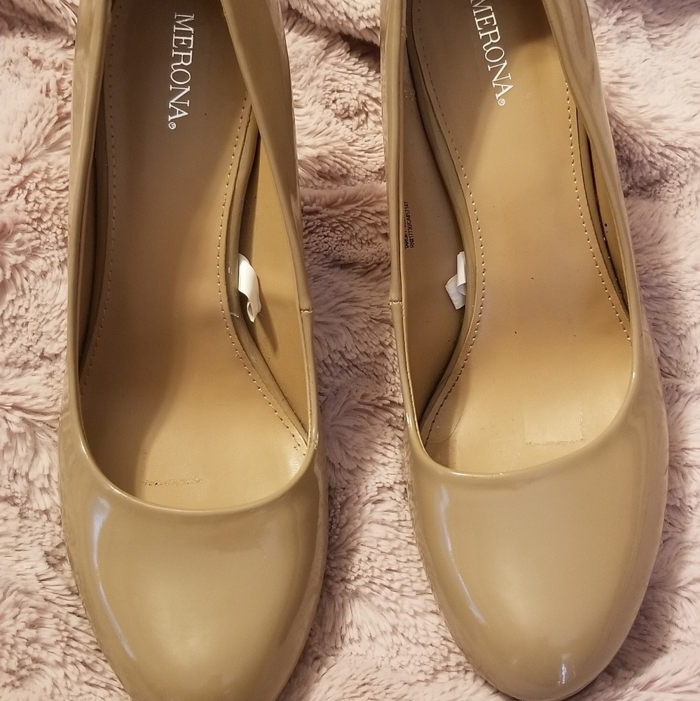 Merona Nude Shiny Patent 3.5" High Heels size 9